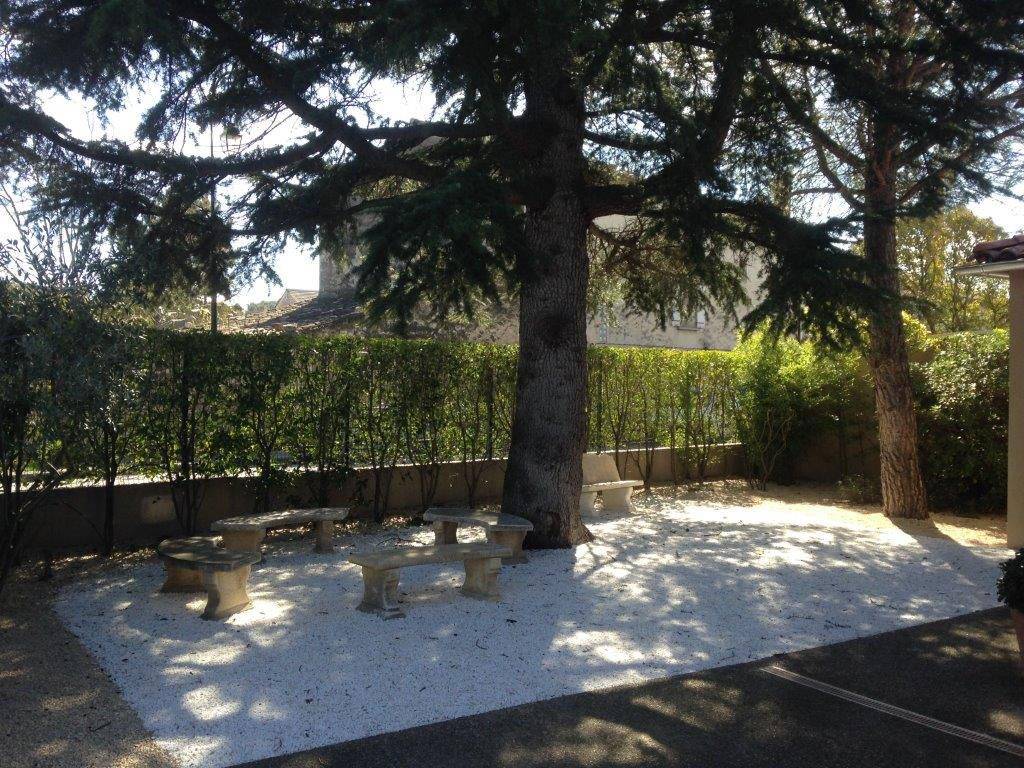 Organisation complète d’obsèques aux alentours de Pernes-les-Fontaines